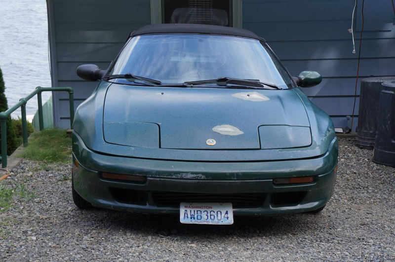 Illustration for article titled At $6,000, Could This Shabby Chic 1991 Lotus Elan Get Some of Your British Racing Green?
